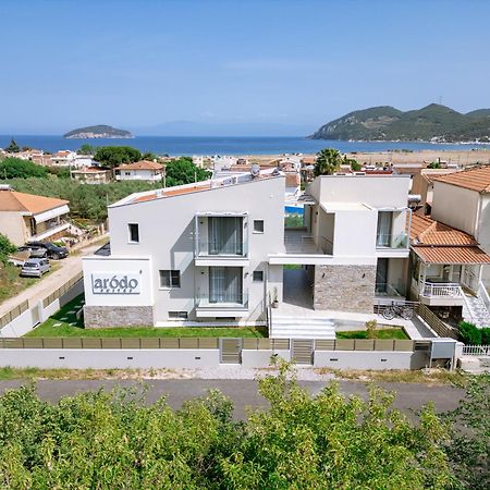 Arodo Suites Nea Iraklitsa Exterior foto